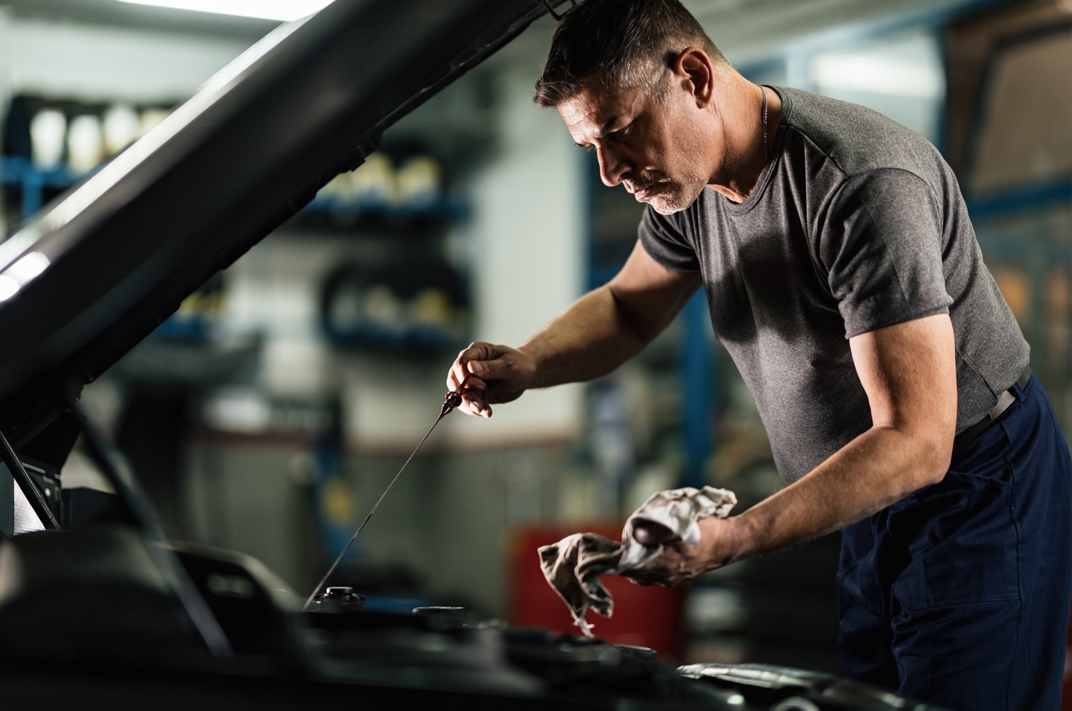 You are currently viewing How Often Should Engine Oil be Changed and Why it’s Important?